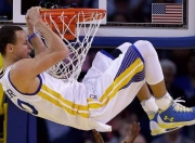 开云足球直播-街道狂飙与冷门迭起，F1土耳其站与安哥拉足球的意外交响