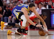 开云体育平台APP-湖人逆转北京队，库里状态火热的简单介绍