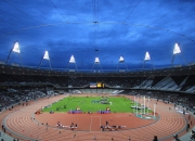 开云体育在线-绝境中的王者，詹姆斯末节狂飙，深圳队压哨绝杀猛龙