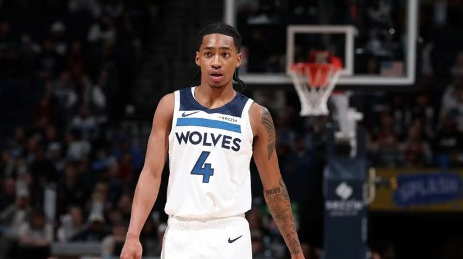 中国男篮强势南韩男篮,戈贝尔惊艳世界 中国男篮强势南韩男篮,戈贝尔惊艳世界