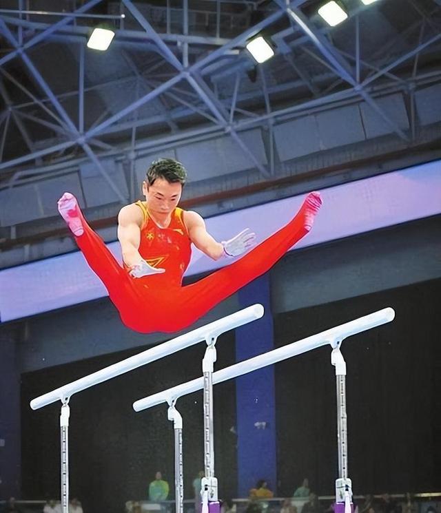 包含体操比赛：中国队包揽多项冠军的词条