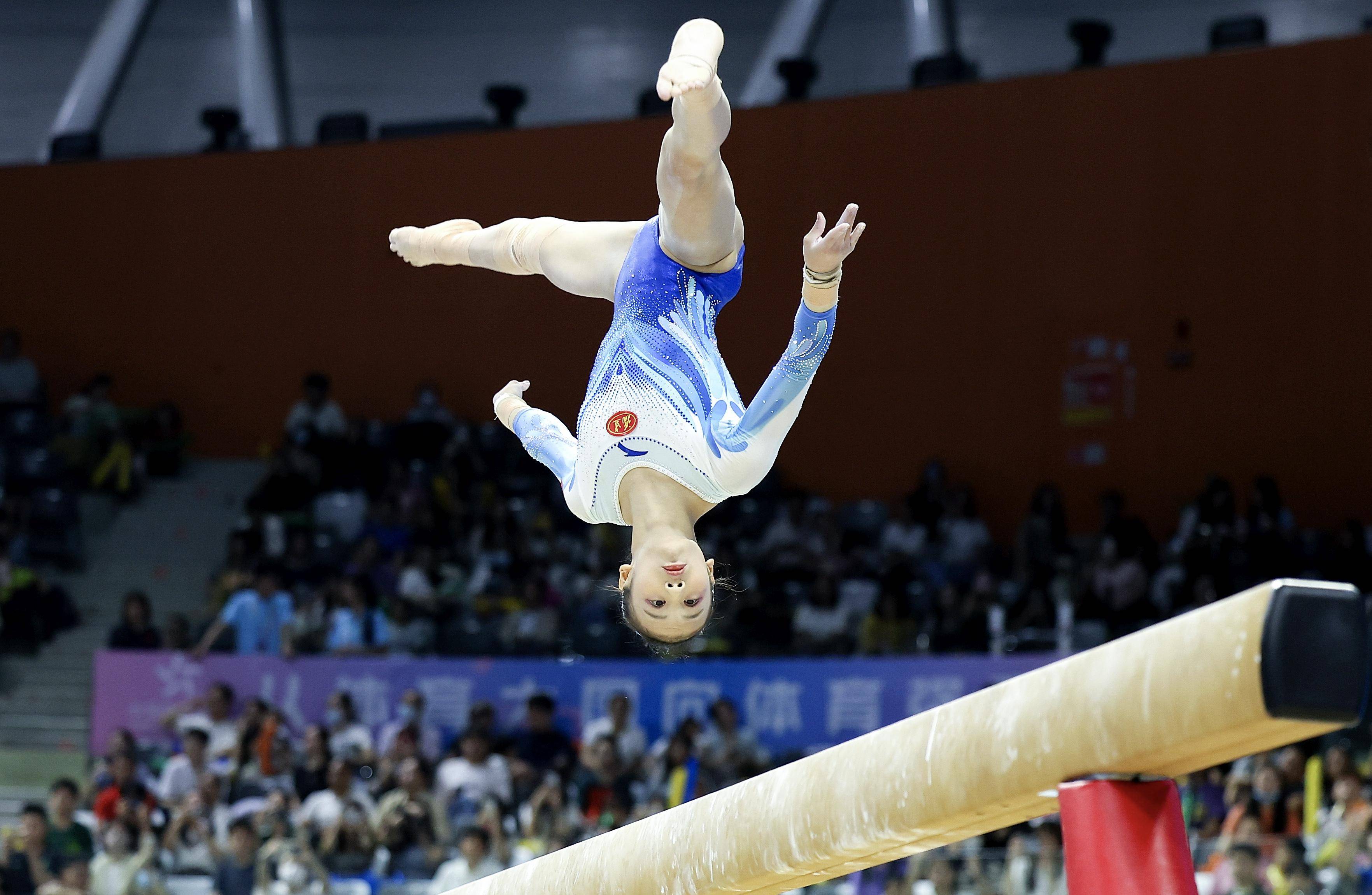 包含体操比赛：中国队包揽多项冠军的词条