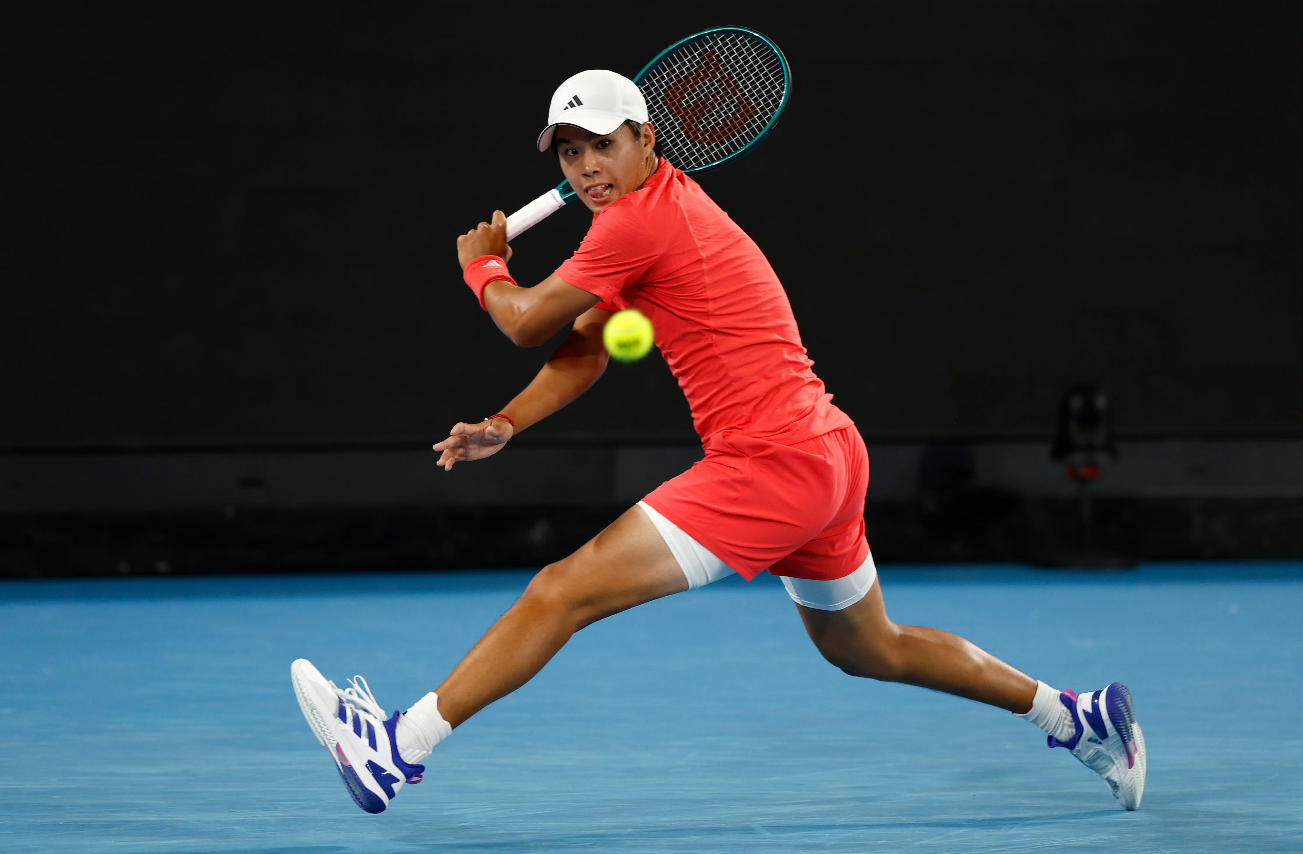 澳大利亚网球队碾压西班牙网球队，梅德韦杰夫高光表现的简单介绍