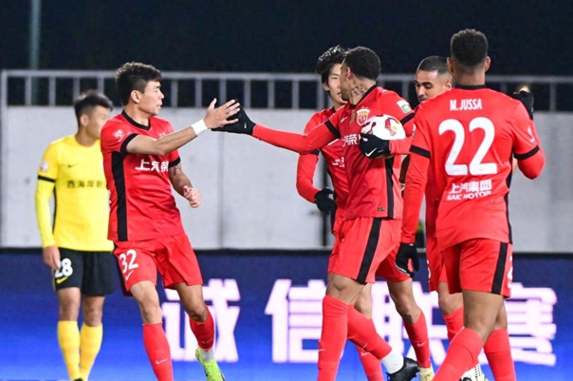 上海上港客场险胜，取得关键三分，稳固积分榜前列的简单介绍