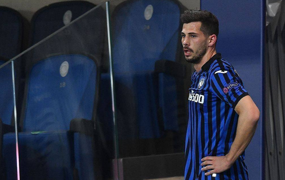 罗马全队努力奋斗,赢得掌声 罗马全队努力奋斗,赢得掌声