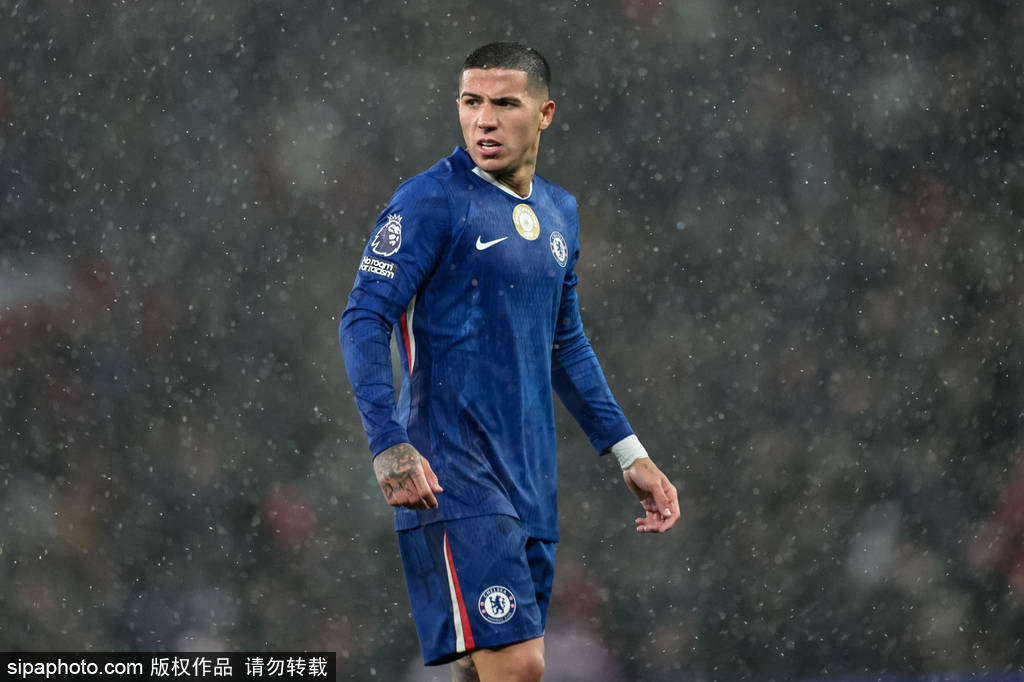 西班牙碾压切尔西,莱万状态火热的简单介绍 西班牙碾压切尔西,莱万状态火热的简单介绍