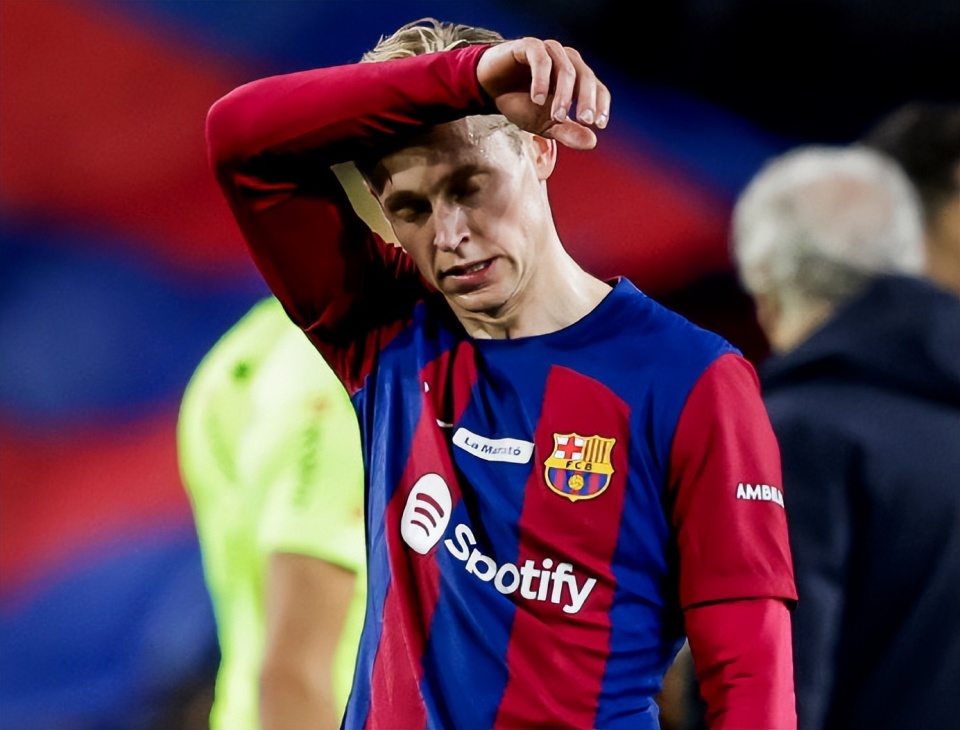 包含韩国力克中国，莱万关键制胜的词条