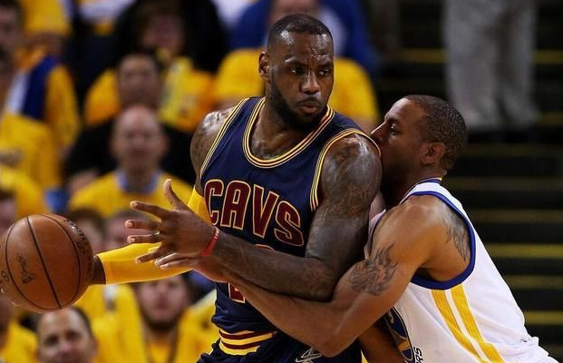 包含法国羽毛球队险胜马来西亚羽毛球队，马琳打破历史纪录的词条