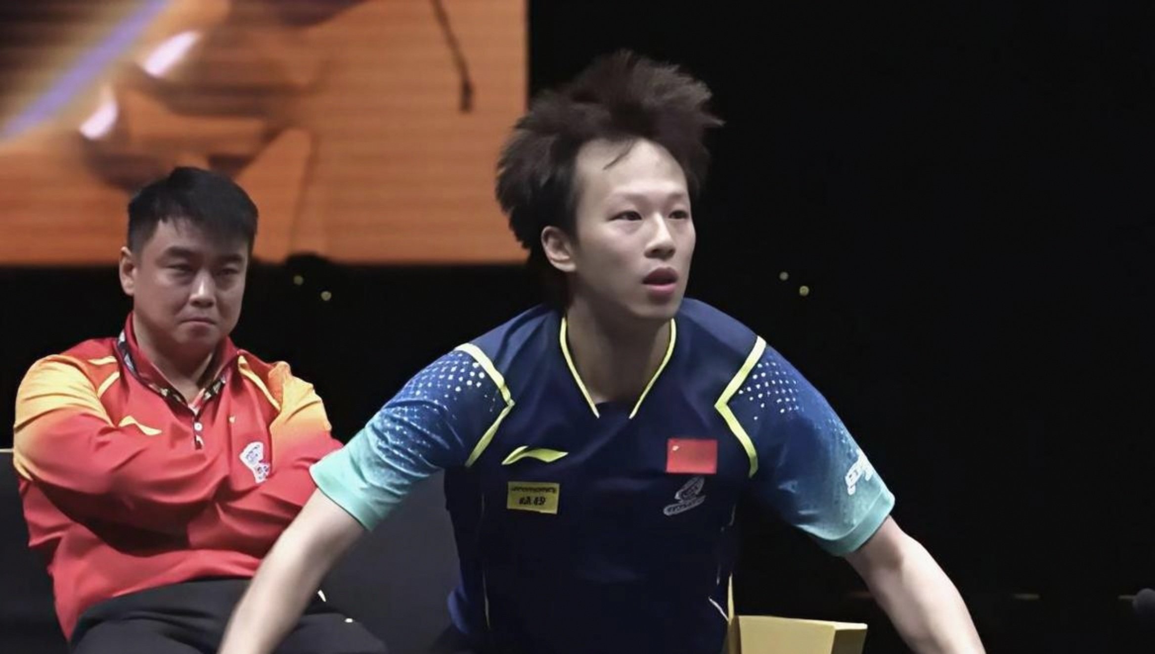 中国乒乓球队鏖战韩国乒乓球队，王皓惊艳世界