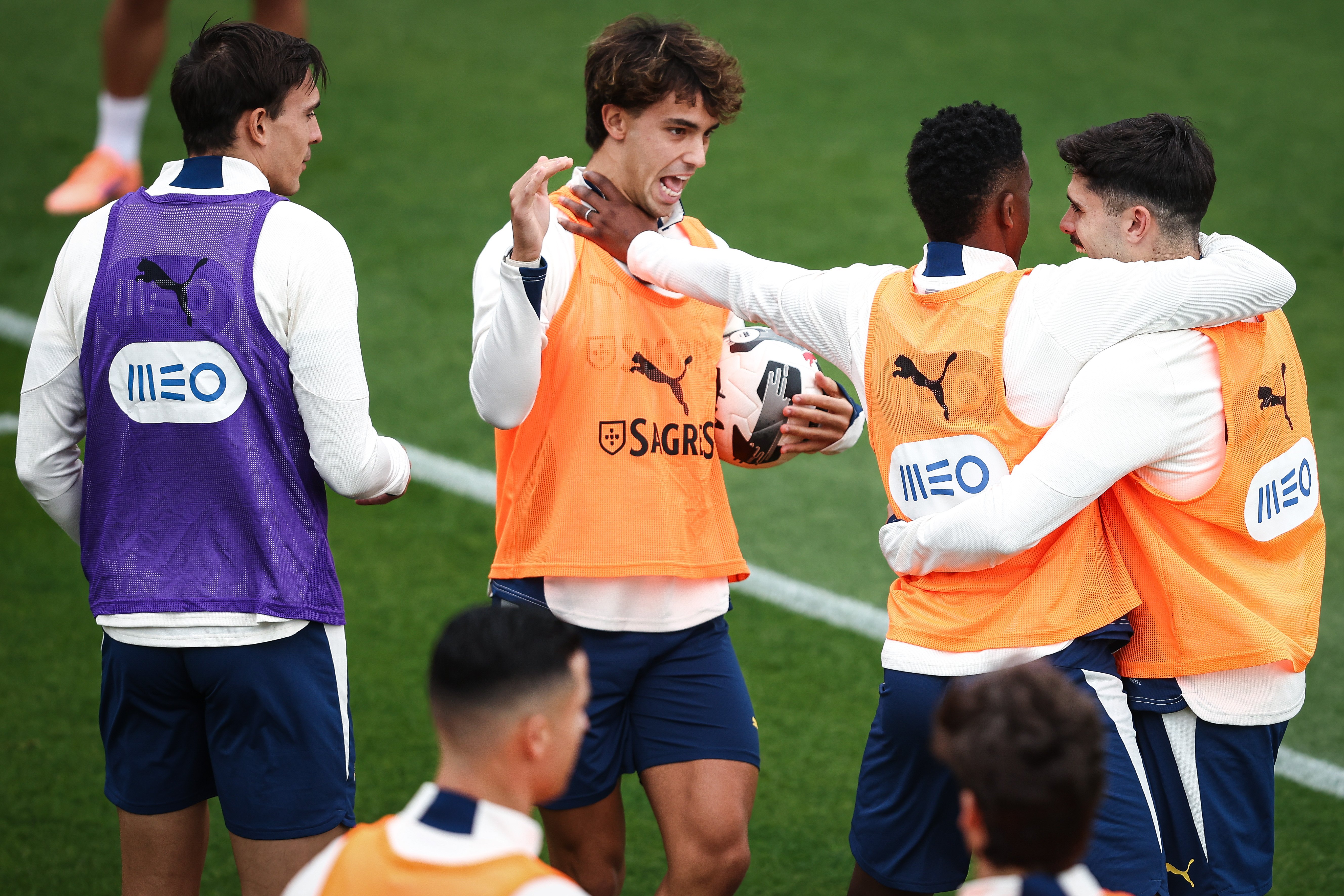 葡萄牙连进两球逆转局势,成为关注焦点 葡萄牙连进两球逆转局势,成为关注焦点