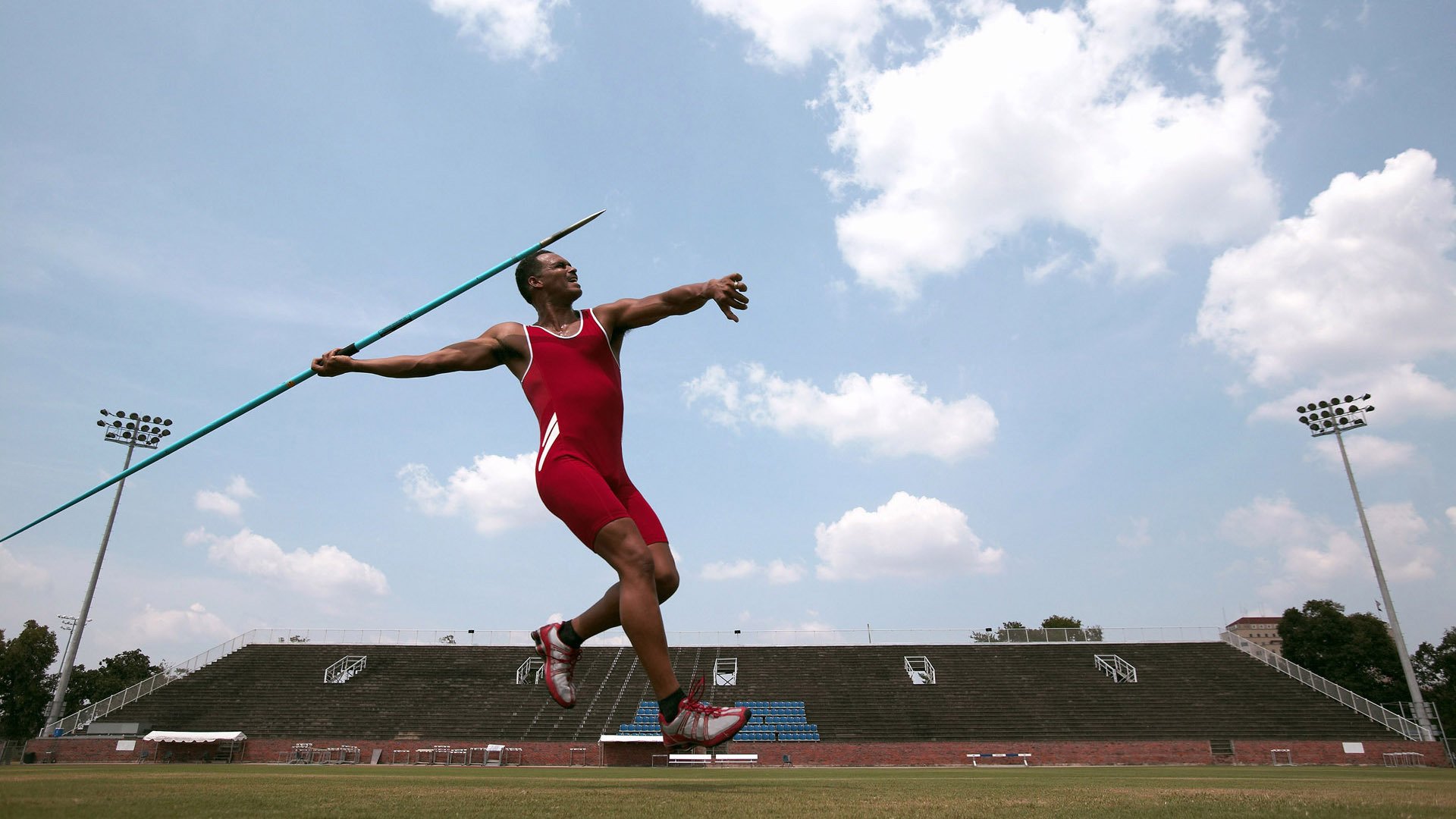 当东方铁军遇上密尔沃基雄鹿，浓眉式杀伤哲学在浙江队的战术投影